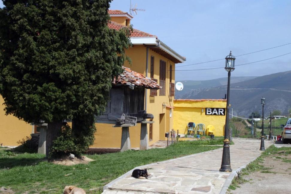 Hotel Casa Faruxo Cangas De Narcea Zewnętrze zdjęcie